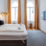 Gozsdu Panzio Budapest
