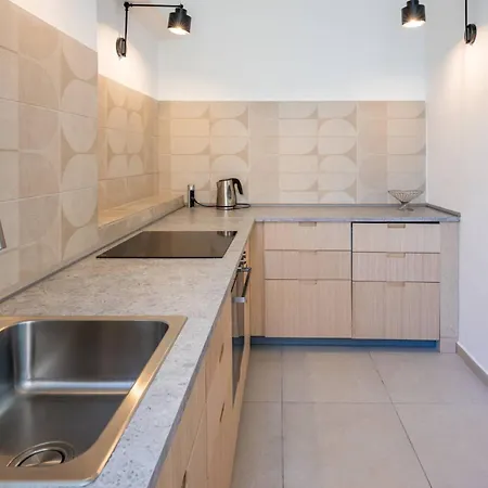 Gozsdu Panzio * Budapest