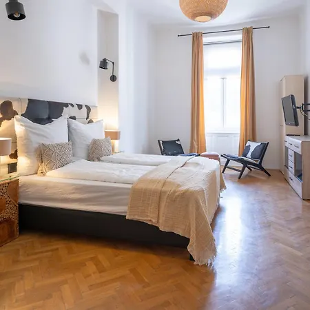 Gozsdu Panzio Appartamento