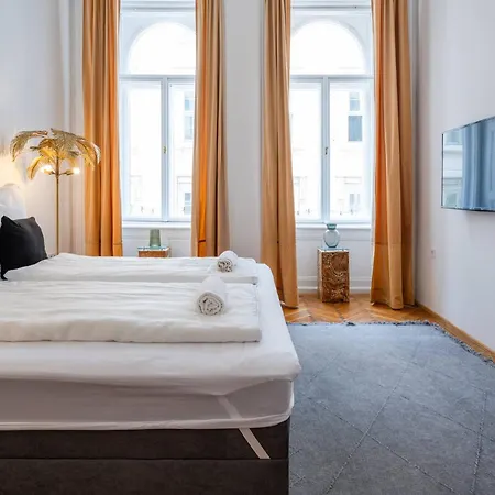 Gozsdu Panzio Budapest