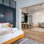 Gozsdu Panzio Apartment *